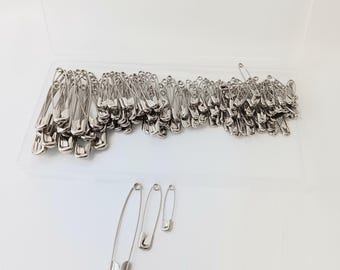 150 piezas de imperdibles plateados de tamaños surtidos para costura y manualidades, imperdibles para confección de ropa, suministros para manualidades.
