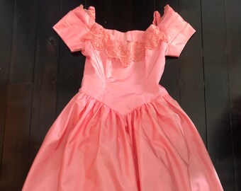 Vintage Salmon Pink Size 10 Taffeta Dress Lace, Purple Patch Sydney, matching bowtie