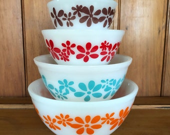 Vintage Agee Pyrex Daisy Chain Mixing Bowls | Complete Set | Australian