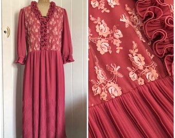 Vintage Pink Lace Dress Size 10 Polyester