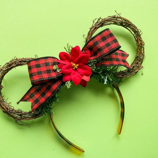 Oreja de ratón de vid inspirada en las vacaciones con cinta de buffalo plaid y poinsettia