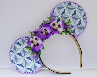 Epcot Raumschiff Erde Blumen Ohr mit lila Blumen