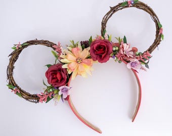 Helle Pinks Blumen und Garten inspirierte Blumenohr