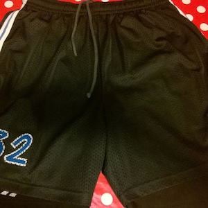Original 90's Vintage REEBOK Basket Bermuda - Shorts. Colours Black and Blue. With legwarmers.