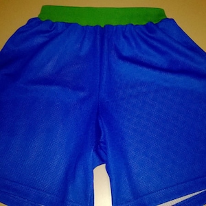 Original 90&#39;s Vintage Basket Bermuda - Shorts. Colours Blue and Green. Made in Italy