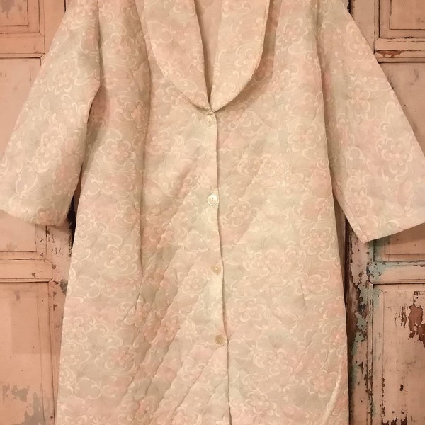 Original 60's Vintage italian sartorial nightgown / dressing gown. Padded floral fabric pink & light blue. Long sleeves, collar, pocket