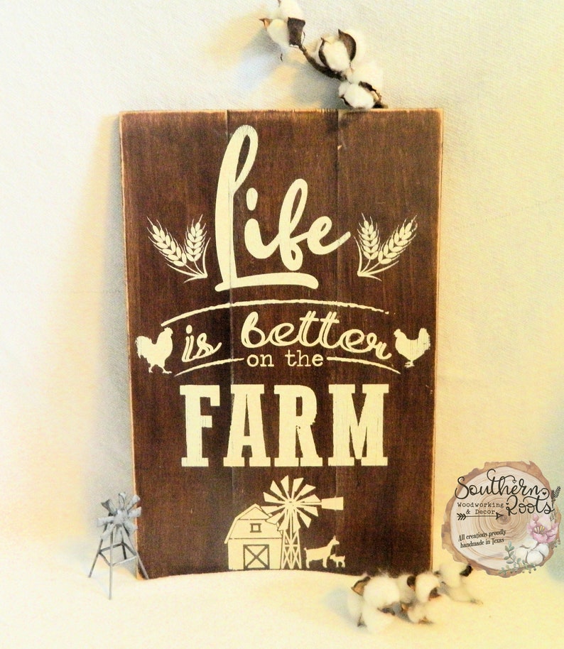 Rustic Shiplap Style Life Is Better on the Farm Sign Goat Chicken Farmhouse Pallet Style Distressed Farmhouse Home Decor Wall Hanging