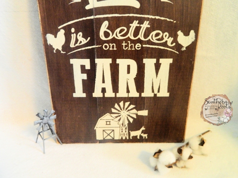 Rustic Shiplap Style Life Is Better on the Farm Sign Goat Chicken Farmhouse Pallet Style Distressed Farmhouse Home Decor Wall Hanging