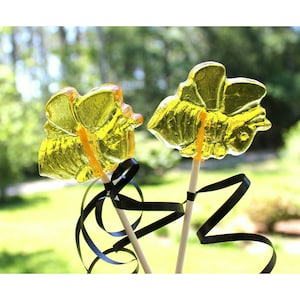 Mom to Bee Baby Shower, Meant To Bee Wedding Favor, Bee Bridal Shower Favor, Honey Bee Party Favor, Bee Cake Topper, 10 Barley Pops