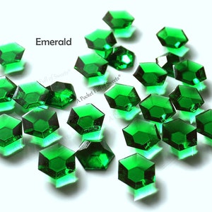 Diamond Confetti, Isomalt Diamonds, Dragon Treasure, Table Scatter, Wedding Cake Topper, Baby Shower Cake, Birthday Cake Topper, Sugar Gems Emerald