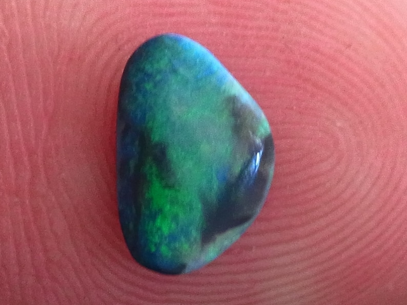 Black Opal Freeform Cabochon Lightning Ridge Green and turquoise pinfires 9.5 x 6.5 mm approx.Item 378