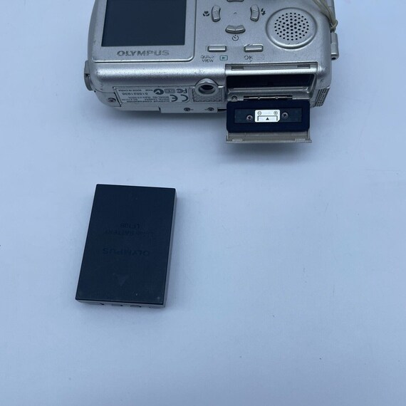 Olympus Stylus 410 Digital Camera Silver/gold Camera Only No