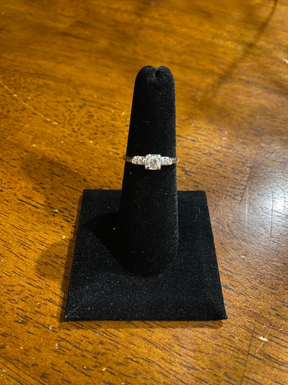14K White Gold Diamond Engagement/Promise Ring 194