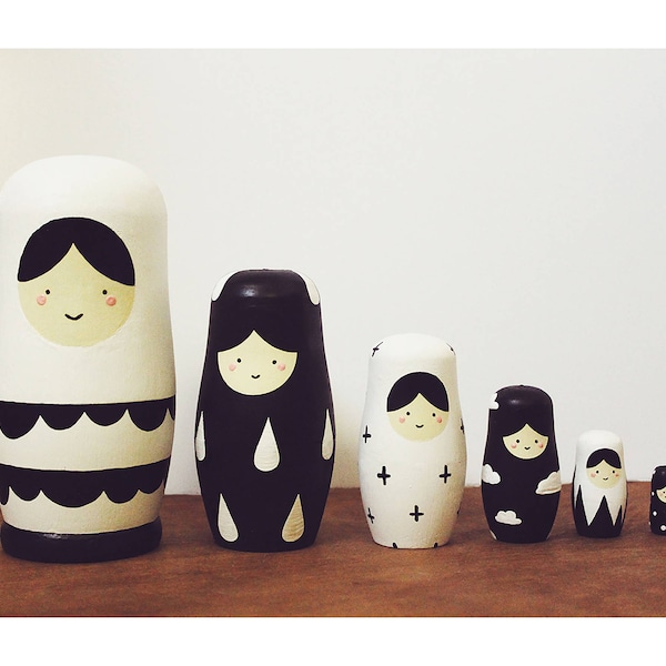 Russian Nesting Dolls //  Nesting Dolls // 6 Piece Set // Minimalist // Hand Painted // Hand Carved // Simplistic // Home Decor //