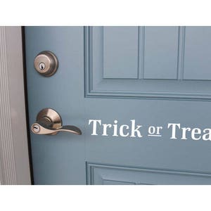 Trick or Treat Front Door Vinyl // Halloween Decal // Trick or Treat // Vinyl Decal // Front Door Decal // Halloween Decor // Door Decal //