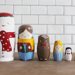 Christmas Russian Nesting Dolls // Holiday // Christmas // Nesting Dolls // 6 Piece Set // Hand Painted // Hand Carved // Toys // Home Decor