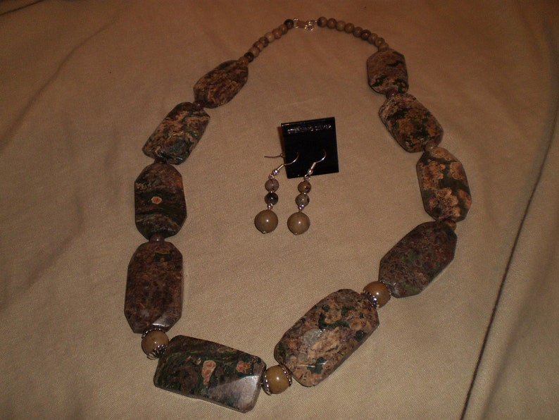 Faceted chunky Unakite Necklace Set image 1