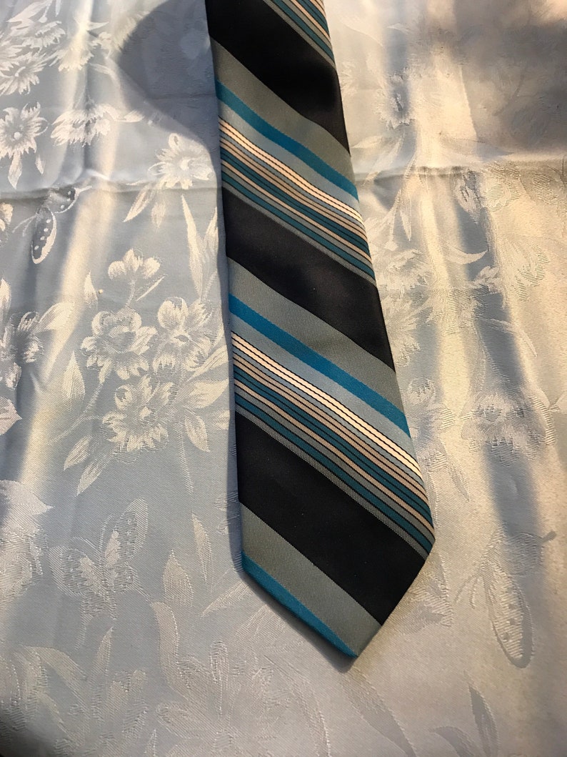 Shades of blue necktie