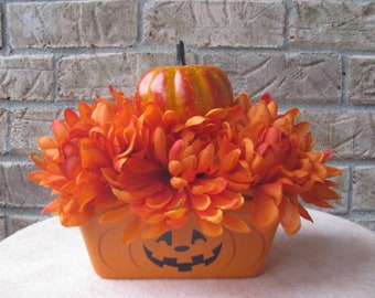 Pumpkin Floral Arrangement, Pumpkin Arrangement, Halloween Floral Arrangement, Halloween Floral, Halloween Decor, Fall Floral Arrangement