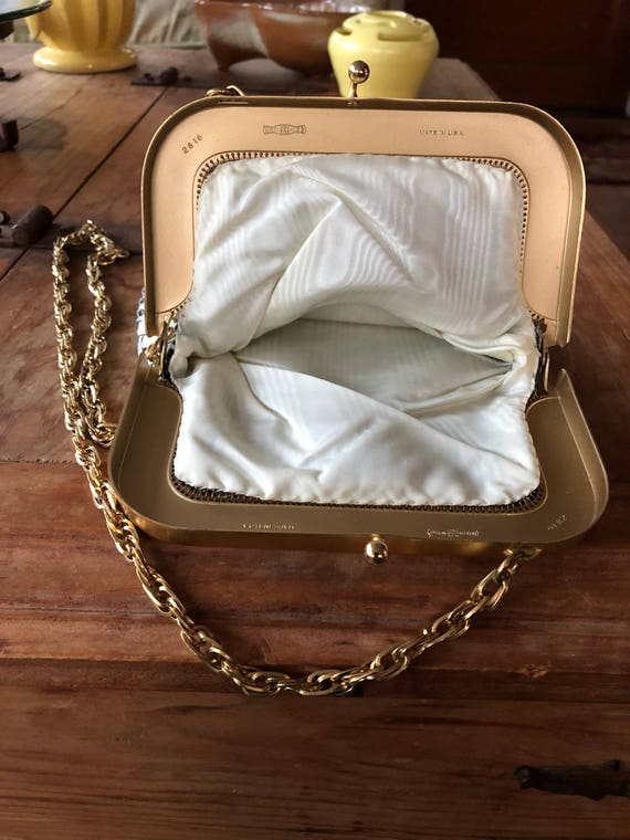 Vintage Whiting & Davis White Mesh Handbag with G… - image 4