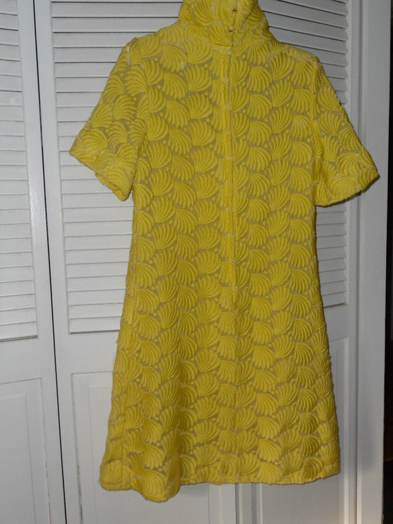 Vintage Heiser Yellow Short Sleeve Dress 1960s - image 2