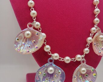 MERMAID SHELL NECKLACE