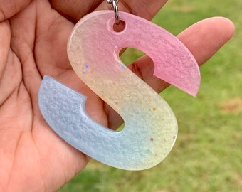 S Letter Resin Keychain - Pastel Rainbow