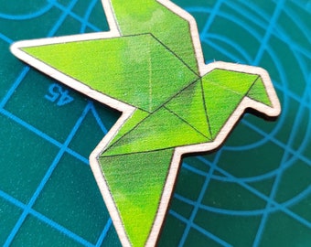 Alfiler de pájaro de origami de madera