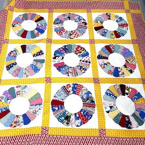 Vintage Quilt Dresen Plate Pattern Red Yellow  Patchwork Handmade Blanket 67"x69