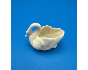 Vintage Lenox Porcelain Swan figurine Trinket Dish Wedding Topper Candy Mint