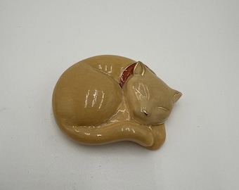 Vintage Estee Lauder Enamel Sleeping Kitten Cat Solid Perfume Compact z lat 90.