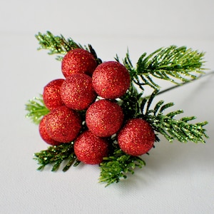 6&quot; Artificial Pine Spray Berries Stem Pick Christmas Greenery Winter Greenery Holiday Home Decor Artificial Evergreen Floral Supply