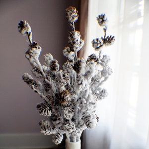 12&quot; Frosted Pine Cone Pick, Pine Pick Stem, Vase Filler Christmas Greenery Winter Greenery Holiday Home Decor Artificial Holly Berry