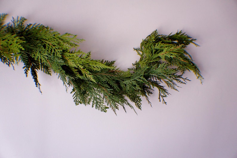40 Zoll (ca. 100 cm) lange künstliche Zedernholzgirlande, winterliche Zedernholzgirlande, Weihnachtsgirlande für den Kaminsims, festliche Kaminsimsdekoration, Weihnachtsdekoration im Landhausstil Bild 8