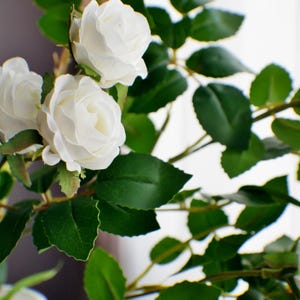 25 &quot;&quot;Weiße Rose Stiel, weiße Seide Kunstblumen, DIY Hochzeit Blumen, Floral Stiele, Blumenstrauß, Akzente, Mittelstück.&quot;