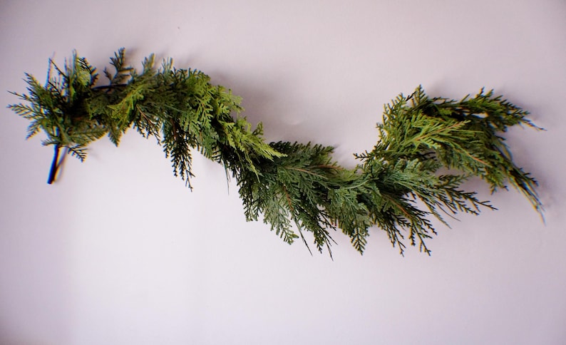 40 Zoll (ca. 100 cm) lange künstliche Zedernholzgirlande, winterliche Zedernholzgirlande, Weihnachtsgirlande für den Kaminsims, festliche Kaminsimsdekoration, Weihnachtsdekoration im Landhausstil Bild 5