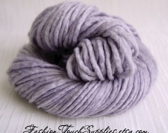 Abverkauf: Dickes handgesponnenes Garn, voluminöses Garn, Lavendeltraum, handgefärbtes Garn, voluminöses handgesponnenes Garn, Häkelzubehör, Strickzubehör