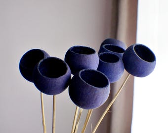 Bolas moradas en palitos con forma de campana, decoración rústica, relleno rústico para cuencos, decoración de mimbre, decoración rústica de mesa.