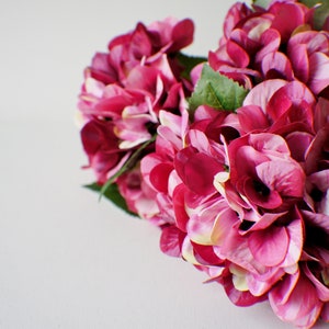 Burgunder-rote Hortensien-Bündel, weiche blaue Seiden-Kunstblumen, DIY-Hochzeitsblumen, Blumenkronenblumen, Blumenkronenzubehör