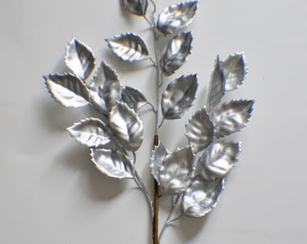 Silberner Maulbeerzweig, Silberner Blütenzweig, Metallisch glänzender Blätterzweig, Silberner Weihnachtszweig, Weihnachtlicher Blütenzweig, Silberner Blütenzweig