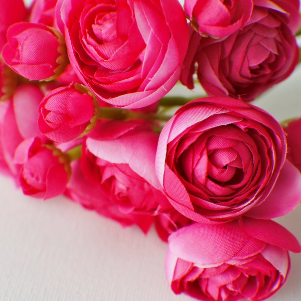 11" Hot Pink Ranunculus Bunch, Artificial Silk Flowers, Spring Wedding Flowers, Faux Rose Bouquet, Fake Ranunculus, Summer Weddings