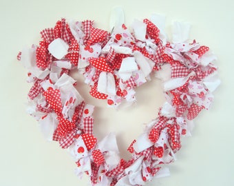 PDF TUTORIAL Pretty Heart rag wreath instructions- heart or round fabric decor upcycling easy skill- downloadable printable pdf lesson