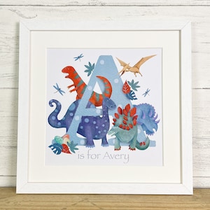 Carta de dinosaurio imprimir niños niños baby shower imagen pared arte ilustración inicial personalizado niño niña decoración nombre marco regalo