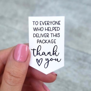 Aan iedereen die heeft geholpen dit pakket te bezorgen bedanksticker, Happy Mail-stickers, postbezorger bedankt, klein bedrijf, envelopzegel