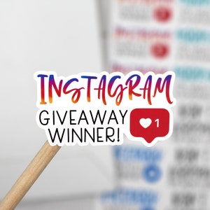 Maak je geen zorgen, ze heeft deze stickerset gewonnen, gratis cadeau, sticker winnaar, weggeefprijs, sticker voor sociale media, sticker voor bedankjes, sticker Happy Mail