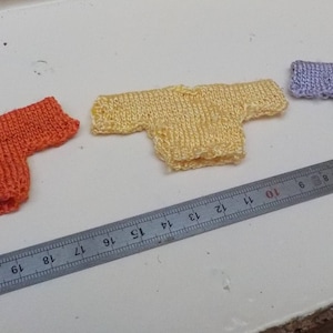 Miniature sweater 1/12th - Shiny thread - 3 possible colors