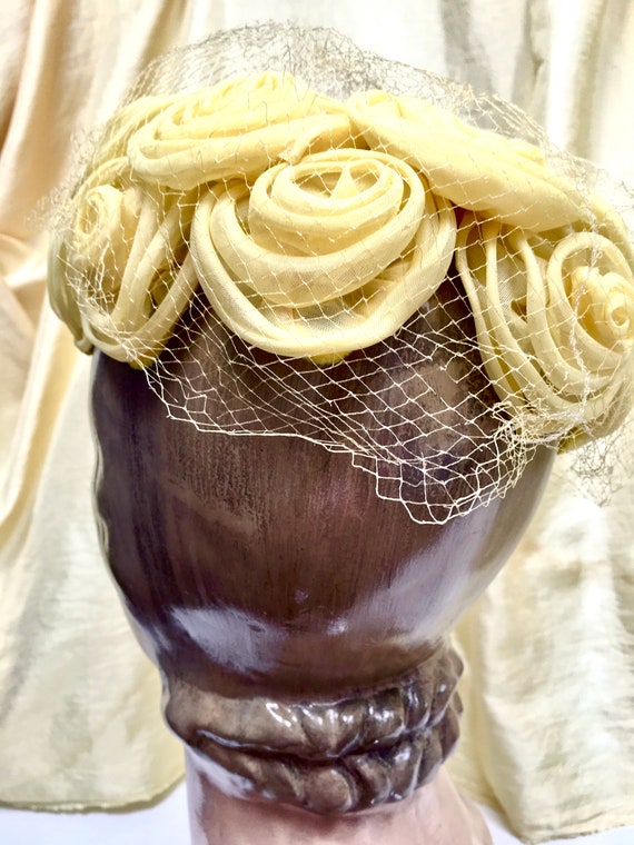 Vintage 1950s Yellow Freeform Fabric Roses Halo A… - image 3
