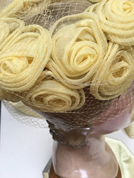 Vintage 1950s Yellow Freeform Fabric Roses Halo A… - image 5