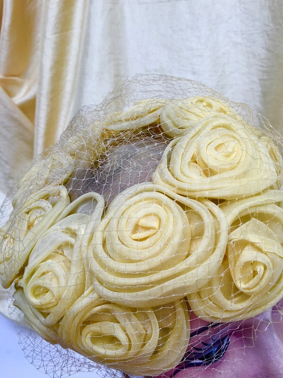Vintage 1950s Yellow Freeform Fabric Roses Halo A… - image 6