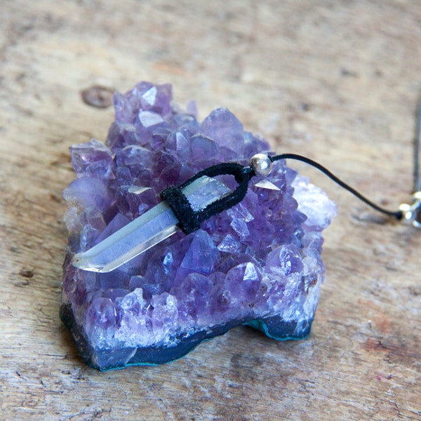 SALE Astral Lariat Necklace Black, Y drop roadtrip crystal quartz point natural